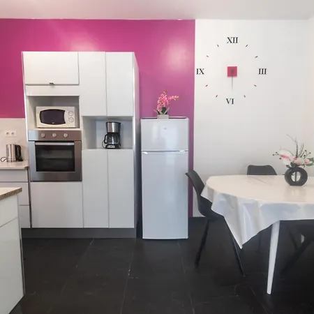 Hébergement de vacances Triplex Exceptionnel 3min Du Metro7