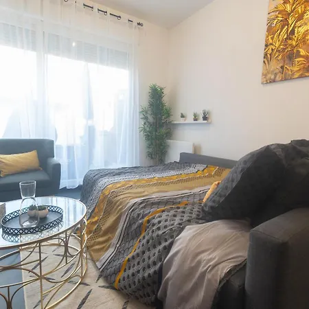 Hébergement de vacances Triplex Exceptionnel 3min Du Metro7